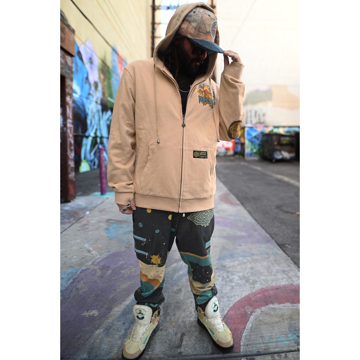 Nomadic Encounter Hoodie – NomadicMovement
