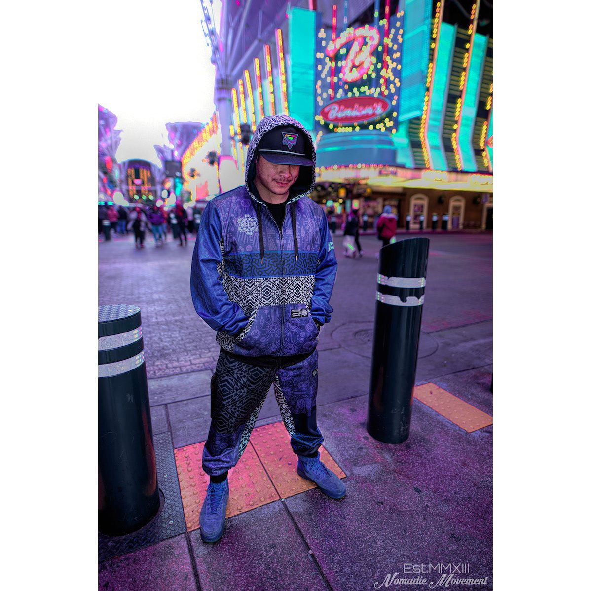 Pathfinder Zip Hoodie – NomadicMovement