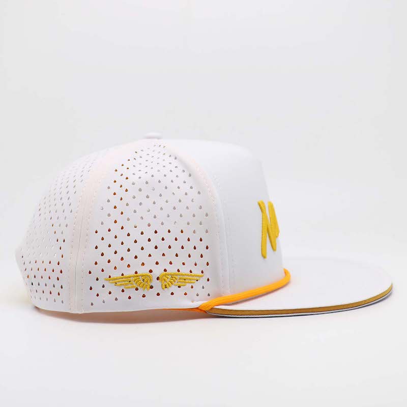 Nomad Luxe Waterproof Snap Back – NomadicMovement