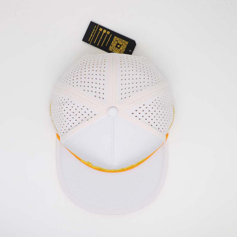 Nomad Luxe Waterproof Snap Back – NomadicMovement